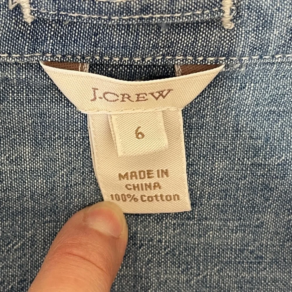 J. Crew 100% Cotton Chambray Tuxedo Pleat Button Down Shirt‎ Women’s 6